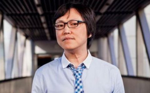 王峰专注区块链的同时，蓝港的股价掉到6毛钱了……