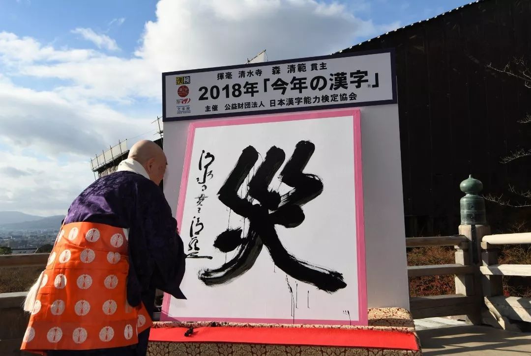 老猫：钱永远是最聪明的，区块链资产貌似已率先筑底