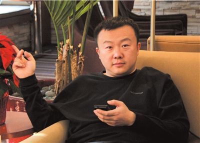 《三桃演义》第一回：币圈缘起车库藏暗火，大佬一夜暴富再轮回