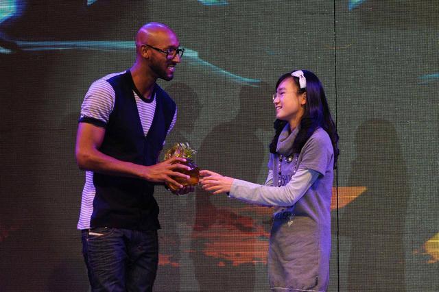 他代理魔兽赚21亿，玩足球失败找区块链救命，如今6亿拯救贾跃亭