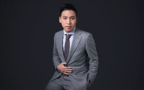 流量翻脸 倒戈易理华
