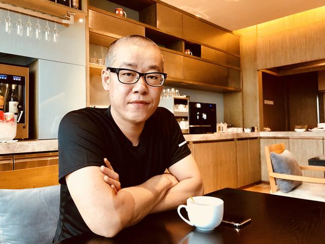 李笑来强势回归，打造“富人俱乐部”还是“选择性割韭菜”？