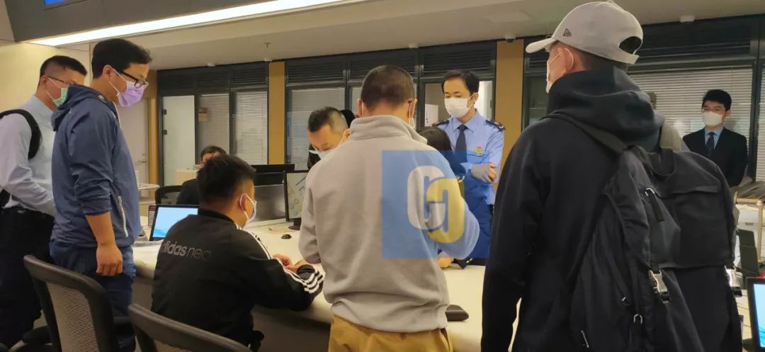 独家突发 | 比特大陆法人已变更为詹克团 詹克团领取新执照时被不明身份大汉抢夺营业执照