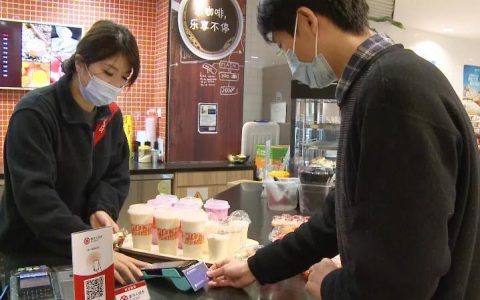数字人民币在上海试点啦！首次实现脱离手机的硬钱包支付模式