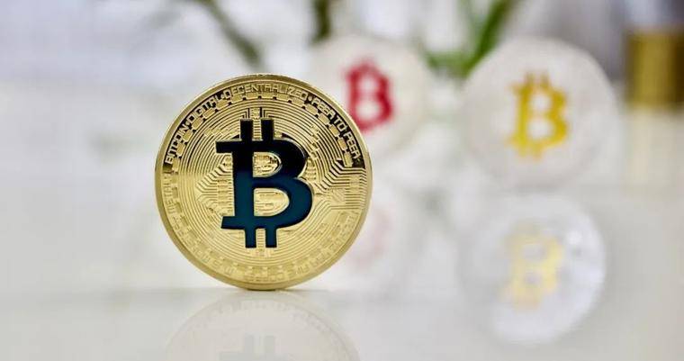 8 年身价超 40 亿美金，揭秘加密独角兽 Coinbase 背后的男人