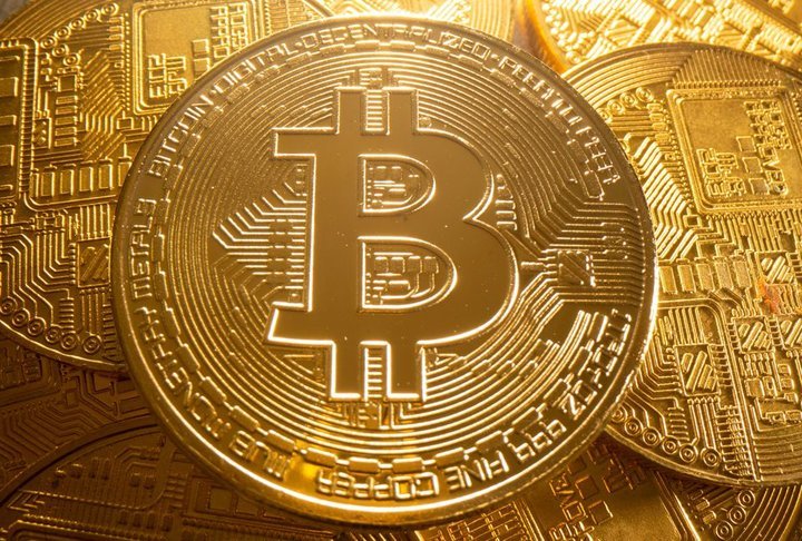 当比特币成为法定货币，这个中美洲小国乱得「鸡飞狗跳」