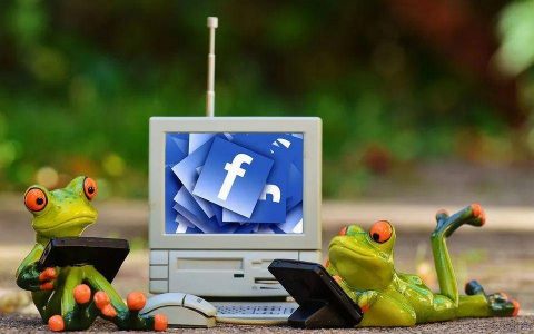 脸书改名：以后不要叫我 Facebook，请叫我“元宇宙”